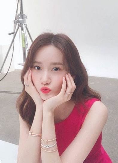 사진-윤아 인스타그램