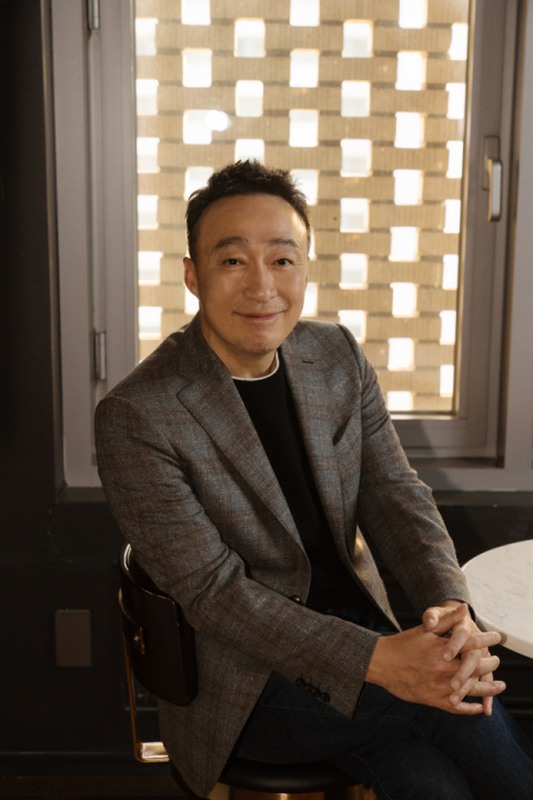 배우 이성민이 영화 ‘대외비’로 스크린 나들이에 나선다. 플러스엠엔터테인먼트
