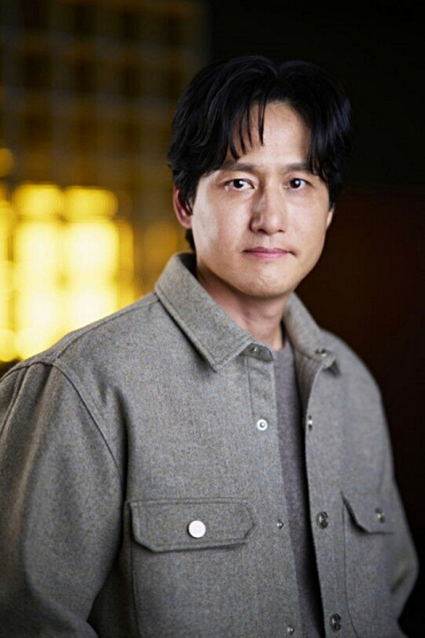 부산 출신 배우 박해준이 영화 ‘서울의 봄’으로 극장 관객을 만나고 있다. 플러스엠엔터테인먼트 제공