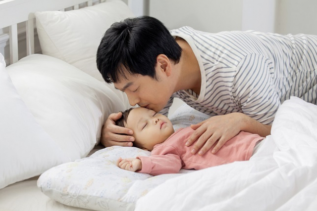 육아기 근로시간 단축 인력을 상시 근무 인력에 포함하는 법이 국무회의에서 의결됐다. 클립아트코리아