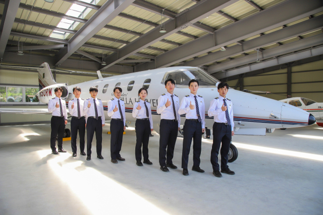 올해 창학 70주년을 맞이한 신라대학교는 동남권 대학 중 유일하게 항공대학을 설치해 우수한 항공 분야 인력 양성에 힘을 쏟고 있다. 신라대 제공