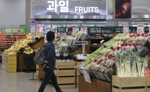 기재부 “내수 완만한 회복 조짐” 6개월 연속 되풀이