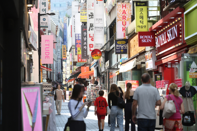 지난 9월 30일 서울 명동 거리. 연합뉴스