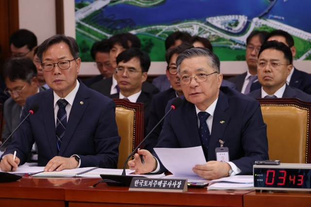 사진은 이한준 한국토지주택공사(LH) 사장이 국회에 참석한 모습. 연합뉴스