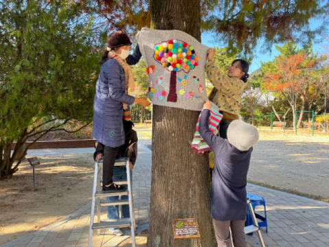 연제구 연산9동, 주민참여로 나무에 옷입히기 실시