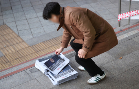 불난 집에 부채질 한 계엄령…“서민 경제 다 죽는다”