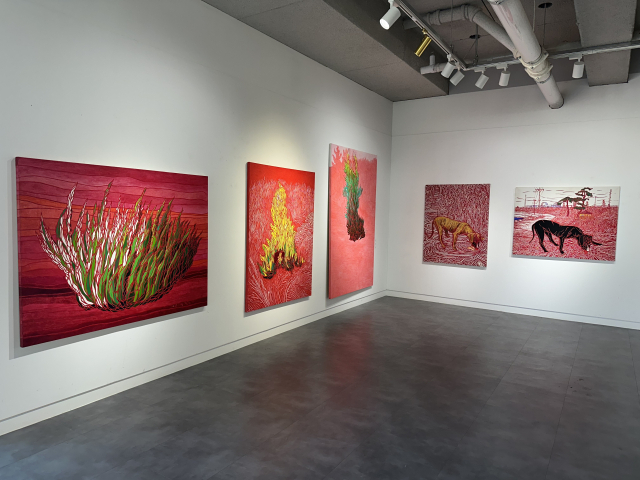 아리안 갤러리에서 열리고 있는 정철교 초대전 모습. 김은영 기자