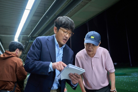 영화 ‘로비’ 감독 겸 배우를 맡은 하정우의 모습. 쇼박스 제공