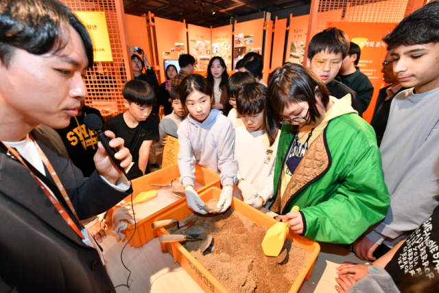 영남권역 함안 예담고에서 진행된 체험 프로그램에 참가한 학생들 모습. 국가유산청 제공