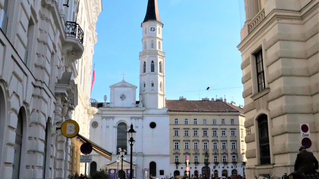 모차르트 추도 미사에서 미완성 유작 ‘레퀴엠’이 초연된 장크트미하일러교회 전경. 남태우 기자