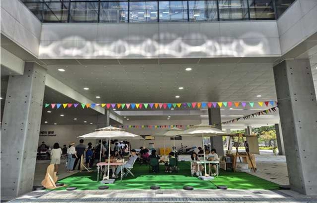 지난해 열린 부산도서관 독서의 달 행사 모습. 부산도서관 제공