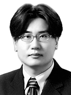 [편집국에서] 누가 ‘발광체’가 될 것인가