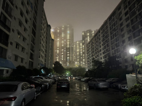 부산 금정구 대단지 아파트서 정전… 주민 불편