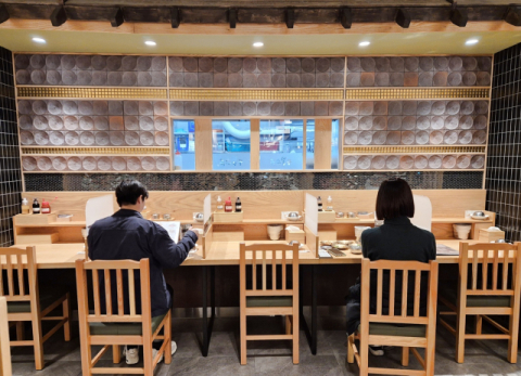 ‘나혼산’ 시대를 건너는 법 [논설위원의 뉴스 요리]