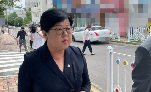 제식구 감싼 창원시의회, 막말 반복 김미나에 “징계 대상 아냐”