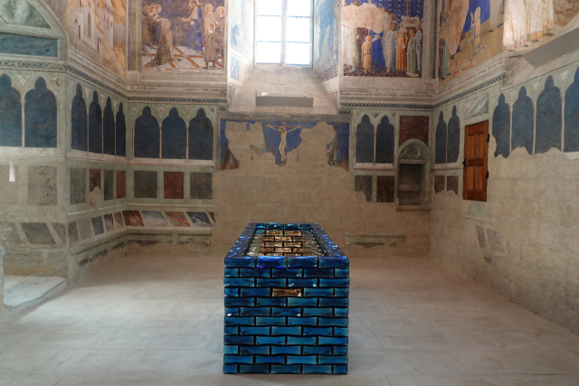 오토니엘의 시그니처 푸른색 유리벽돌. 이상훈 제공