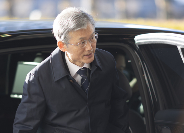 조희대 대법원장이 22일 서울 대법원으로 출근하고 있다. 연합뉴스