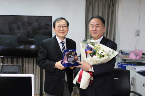 [포토뉴스] 남부운전면허시험장 감사패