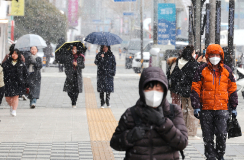 겨울만 되면 찾아오는 우울감, 단순 계절 타기라고?