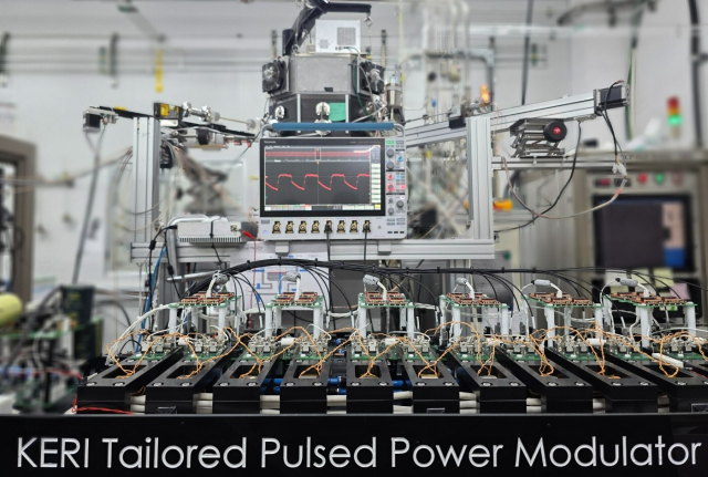 ‘2025년 KERI 사진상’ 대상을 차지한 '맞춤형 펄스 차세대 반도체 공정 응용 실험' 사진 KERI 제공