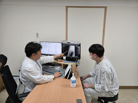 ‘꽈당’이 고관절 골절까지… 주머니 손 넣기 금물