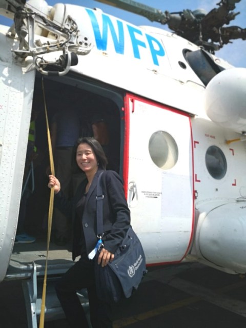 박문주 씨가 일반 비행기가 다니지 않는 오지 출장을 갈 때는 유엔에서 운영하는 경비행기를 이용한다. 본인 제공