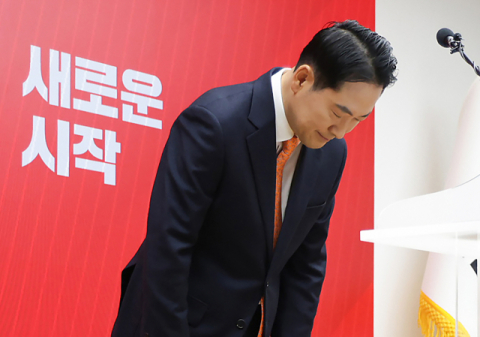 [사설] 장동혁 비상계엄 사과, 국민의힘 전면 쇄신 출발점 돼야