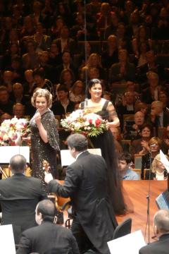 안나 넵트랩코의 베르디 레퀴엠 커튼콜 장면. 이상훈 제공