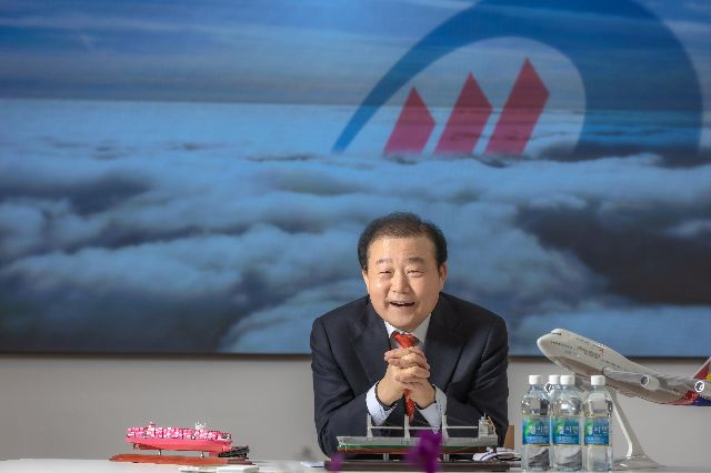 양재생 부산상공회의소 회장. 부산일보DB