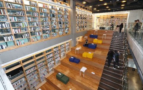 아파트 작은도서관에서도 신간 도서 본다