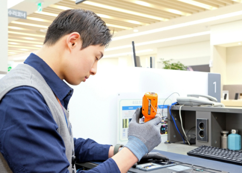 삼성전자, 폴더블폰 디스플레이 필요 부품만 교체