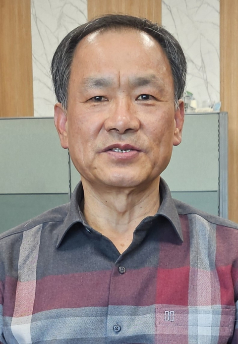 [인터뷰] “20t 장비 내리려 2m 남극 얼음 깰 때 정말 조마조마했죠” 김봉욱 북극 첫 횡단 국적선 선장