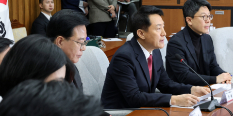 오세훈 “‘장동혁 사퇴’ 입장 변함 없어”…‘재신임 투표’ 놓고 갑론을박