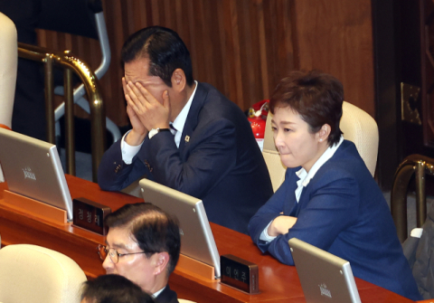 내홍 깊어지는 ‘통합’… 진화 나선 정청래