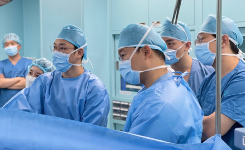 “힘줄 성분 주입, 콜라겐 패치 붙여 조직 재생” [회전근개 파열 재생치료]