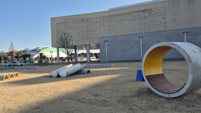 주현제바우쿤스트, '콘크리트 유토피아'(Concrete Utopia). 부산현대미술관 제공