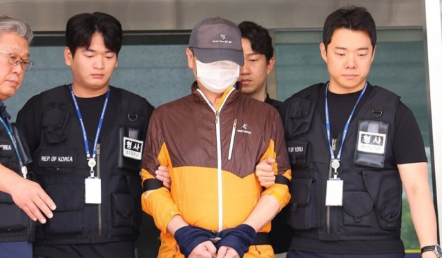 사제총기로 아들 살해한 60대 검찰 송치. 연합뉴스 자료사진