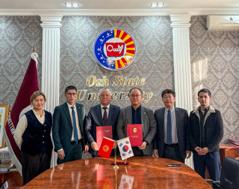 경남정보대학교 방문단이 오시국립대학교 등 중앙아시아 4개 대학과 MOU를 체결했다.