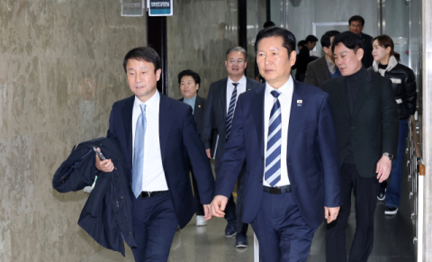 與, '사법개혁 3법' 법사위 원안대로 처리…중수청·공소청법 새 정부안도 당론채택