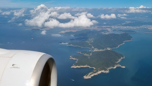 부산이 아시아 최대 글로벌 허브 도시가 되기 위해서는 가덕신공항과 항만, 철도가 이어지는 트라이포트가 구축되어야 한다. 국제 노선 100개 이상이 24시간 운영되는 가덕신공항은 부산 발전을 견인할 핵심 인프라이다. 김경현 기자 view@