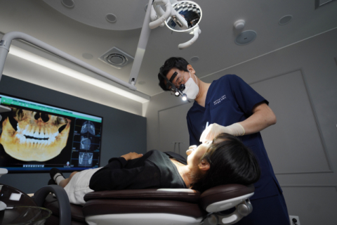 “충치 라미네이트 아직도 치아 삭제하나요”