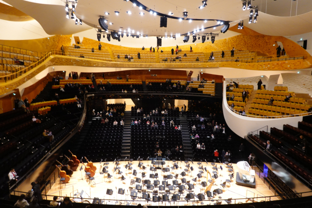 빈야드 형식의 콘서트홀 필하모니 드 파리 내부. 이상훈 제공