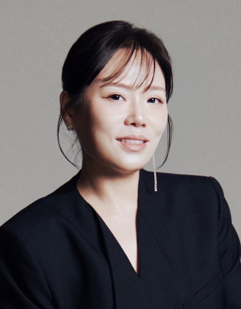 [기고] 트렌드를 읽고 취향을 입다, ‘나다운 옷’의 시대