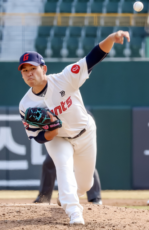 김진욱 호투 롯데, 시범경기 개막전 기분 좋은 승리