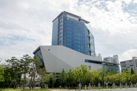 기보,  호우피해 중소기업에 보증사고 처리 유예