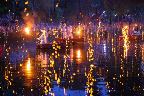 K불꽃 원조 ‘함안 낙화놀이’ 올해도 예약 전쟁