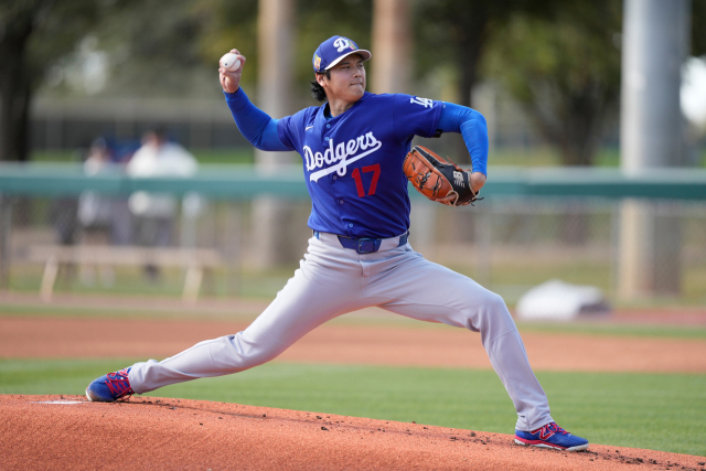 19일 메이저리그 시범경기에 선발 등판하는 오타니. AP 연합뉴스