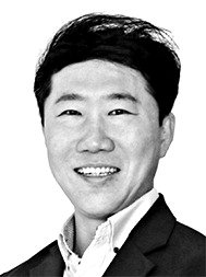 [전대식의 디지털 광장] AI 파고, 다시 '사람만이 희망이다'