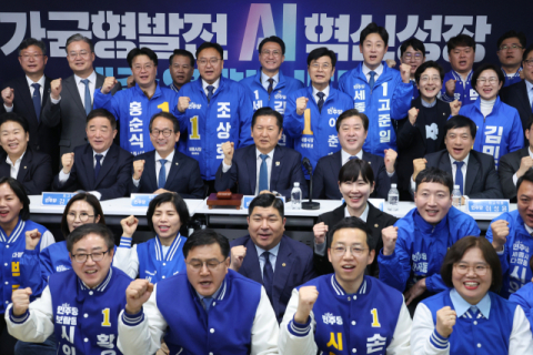 “가벼운 언행 엄중 조치”… 지선 압승론에 민주당 ‘기강 잡기’