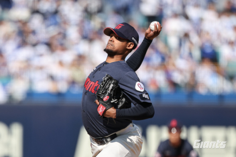 이게 ‘원투 펀치’지… 개막전부터 존재감 드러낸 ‘로비 듀오’